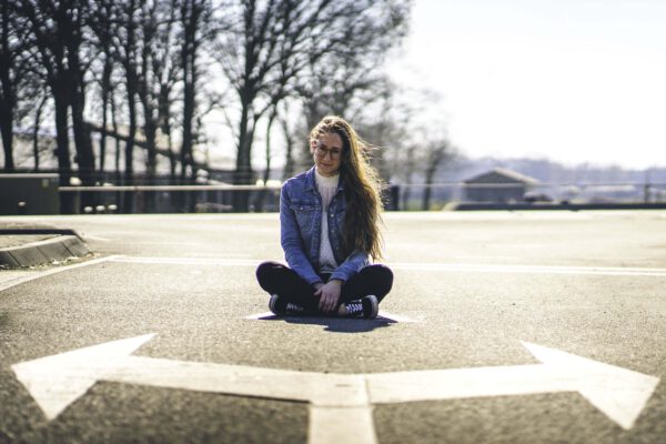 niet-aansporen-maar-afremmen